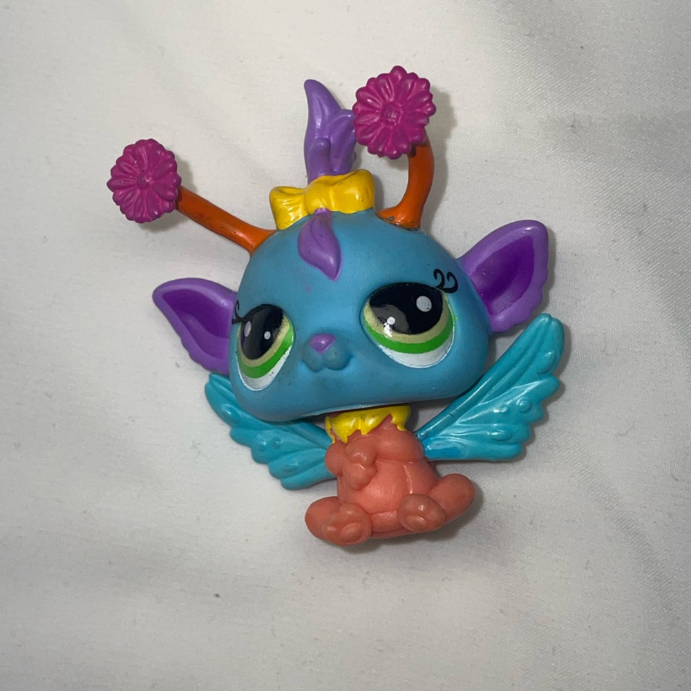 Littlest Pet Shop Iris Fairy